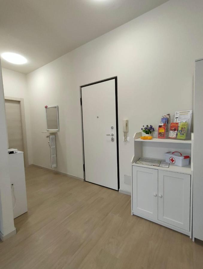 V & G House Apartment เวโรนา ภายนอก รูปภาพ