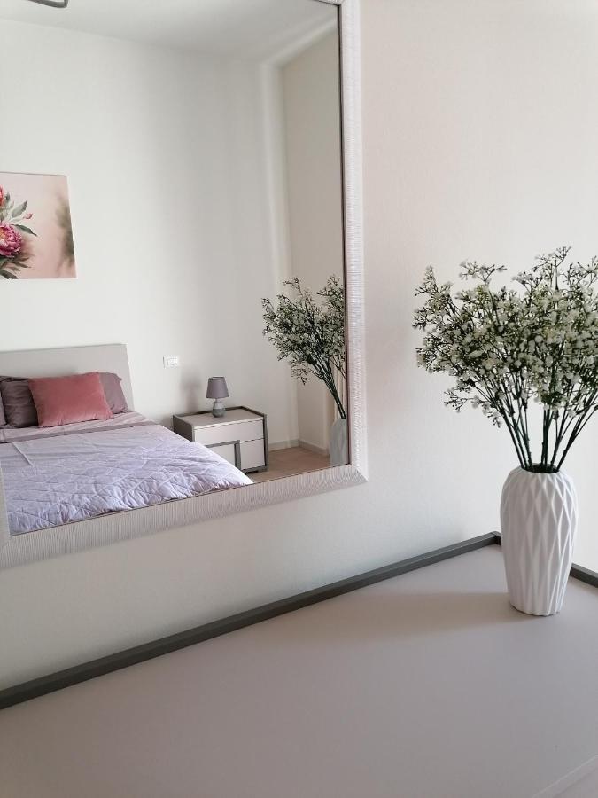 V & G House Apartment เวโรนา ภายนอก รูปภาพ